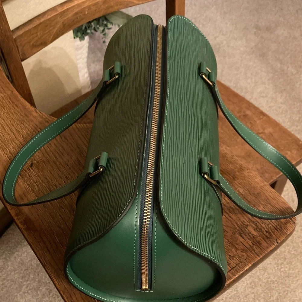 Louis Vuitton Soufflot w/Dust Bag & Elise Wallet Borneo Green Epi Like New!